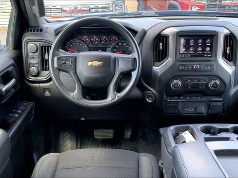 Used 2023 Chevrolet Silverado 1500 Custom AWD/4WD image 4