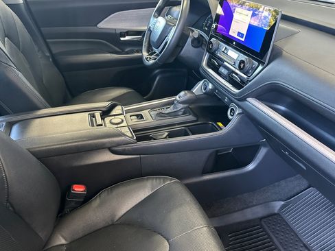 Certified 2024 Toyota Grand Highlander AWD Hybrid image 16