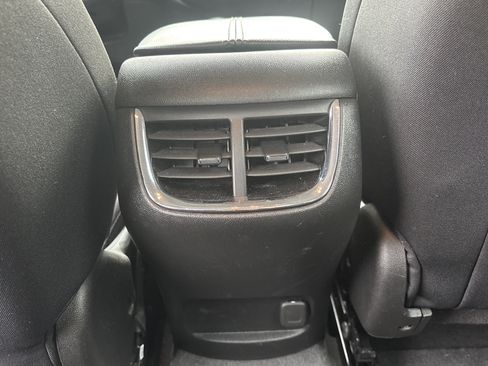 Used 2023 Chevrolet Malibu LT image 35