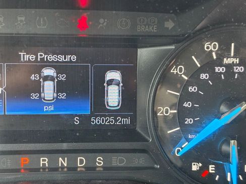 Used 2017 Ford Explorer FWD image 9