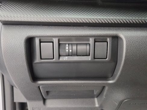 Certified 2024 Subaru Crosstrek 2.0i Premium AWD/4WD image 32