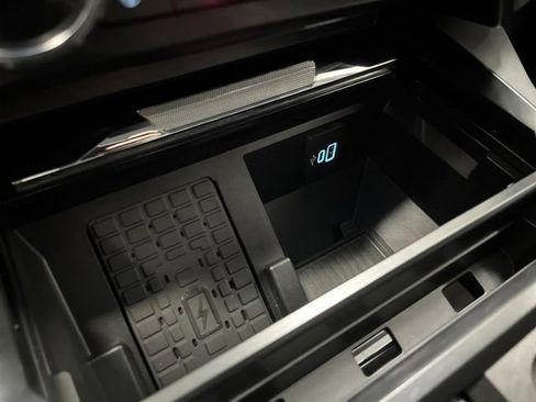 Used 2025 Ford F350 Lariat w/ Black Appearance Package image 26