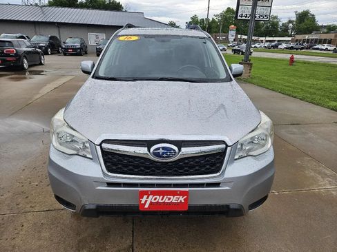 Used 2016 Subaru Forester 2.5i Touring w/ Eyesight & Navigation System AWD/4WD image 2