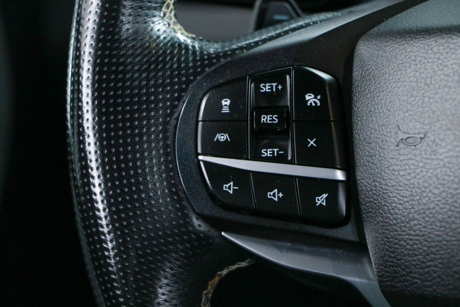 Used 2020 Ford Explorer ST w/ Premium Technology Package AWD/4WD image 13