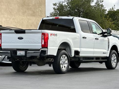 Used 2024 Ford F250 XLT w/ FX4 Off-Road Package image 2