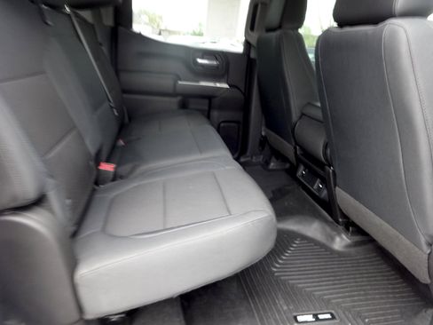 Used 2019 Chevrolet Silverado 1500 Custom Trail Boss w/ Custom Convenience Package AWD/4WD image 12