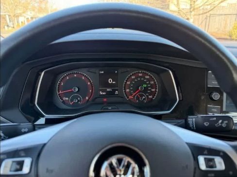 Used 2021 Volkswagen Jetta S image 3