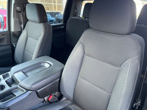 Used 2024 Chevrolet Silverado 2500 LT w/ Convenience Package image 9