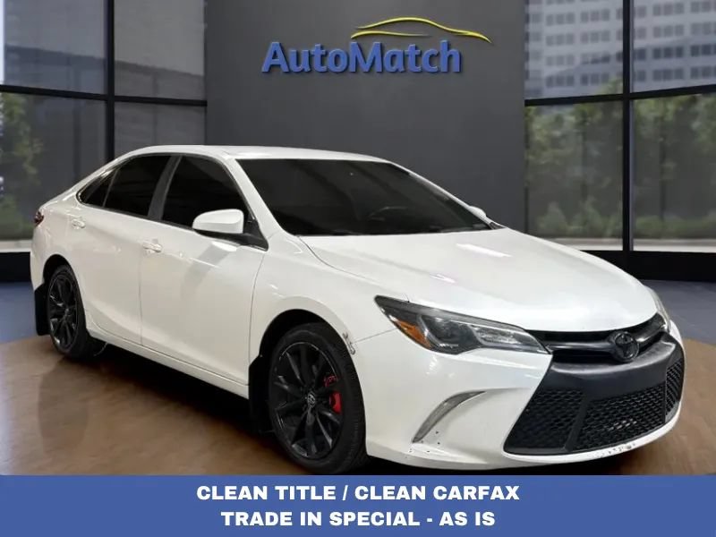 Used 2015 Toyota Camry XSE FWD image 1