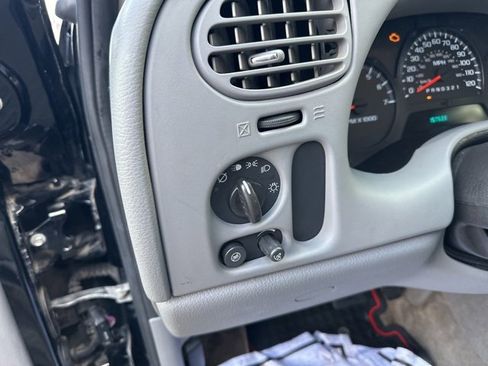 Used 2007 Chevrolet TrailBlazer LS image 17