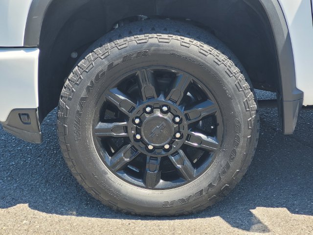 Used 2024 Chevrolet Silverado 3500 High Country AWD/4WD image 11