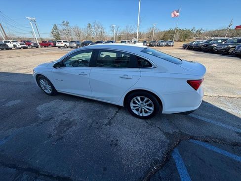 Used 2016 Chevrolet Malibu LT w/ Leather Package image 4