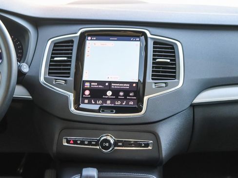 Used 2023 Volvo XC90 B5 Core w/ Protection Package Premier AWD/4WD image 15