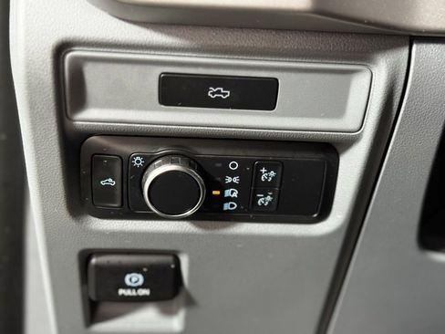 Used 2022 Ford F150 Lightning Pro image 20