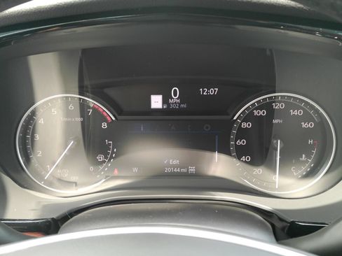 Certified 2024 Cadillac XT5 Premium Luxury AWD/4WD image 25