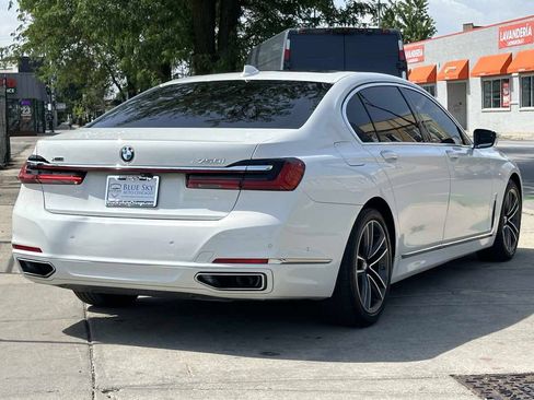 Used 2020 BMW 750i xDrive w/ Executive Package AWD/4WD image 5