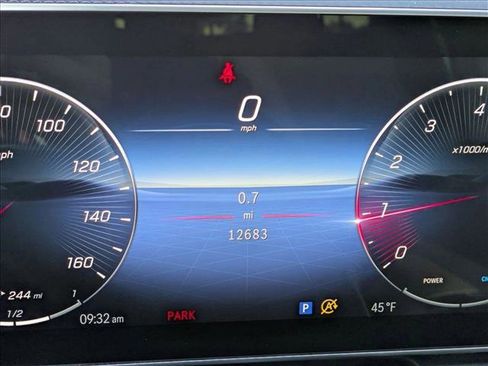 Certified 2024 Mercedes-Benz GLC 300 image 11