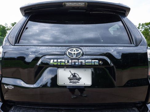 Used 2014 Toyota 4Runner SR5 Premium RWD image 40