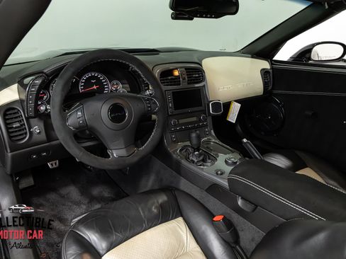 Used 2009 Chevrolet Corvette ZR1 w/ Preferred Equipment Group RWD image 88