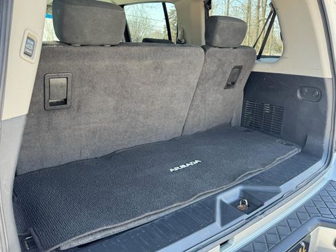 Used 2012 Nissan Armada SV image 17