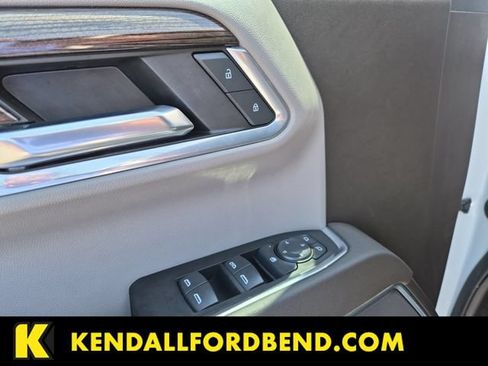 Used 2023 Chevrolet Silverado 1500 RST AWD/4WD image 10
