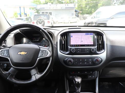 Used 2022 Chevrolet Colorado LT w/ LPO, Tonneau and Step Package AWD/4WD image 17