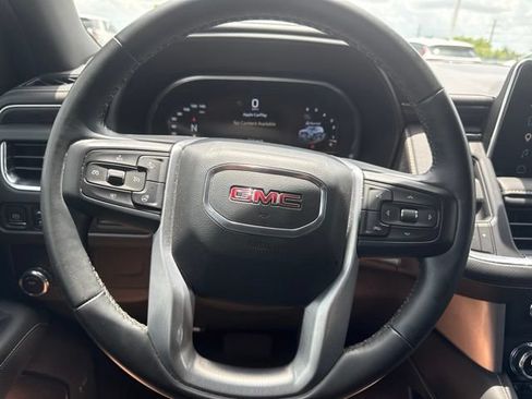 Used 2023 GMC Yukon XL SLT w/ SLT Luxury Package RWD image 7