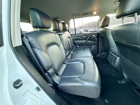Used 2023 INFINITI QX80 Luxe w/ Cargo Package image 33