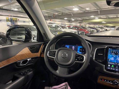 Certified 2024 Volvo XC90 B6 Plus w/ Protection Package Premier AWD/4WD image 23