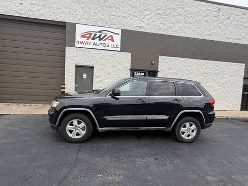 Used 2012 Jeep Grand Cherokee Laredo AWD/4WD image 2