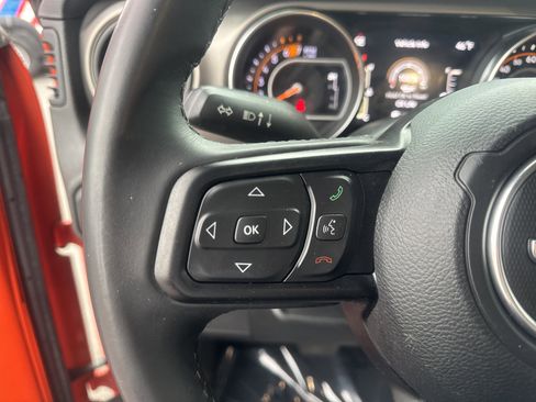 Certified 2020 Jeep Wrangler Sport image 19