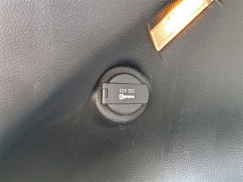 Used 2021 Jeep Compass Latitude image 25