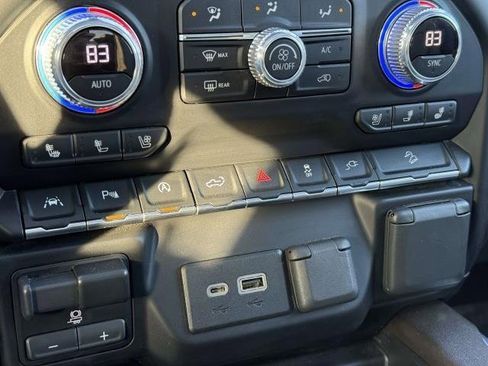 Used 2020 GMC Sierra 1500 SLT w/ SLT Premium Plus Package image 31