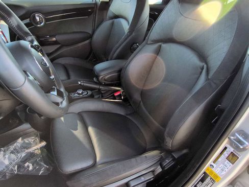 Certified 2023 MINI Cooper S w/ Signature Upholstery Package image 16