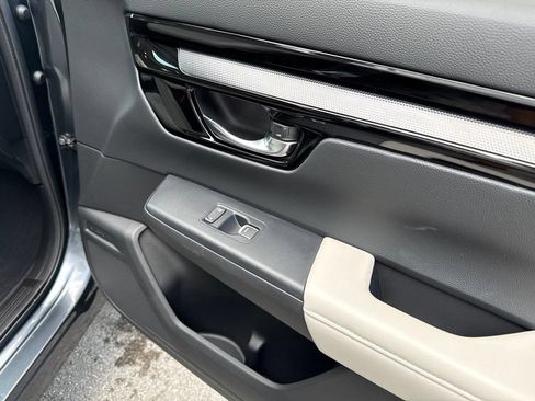 Used 2025 Honda CR-V EX-L image 34