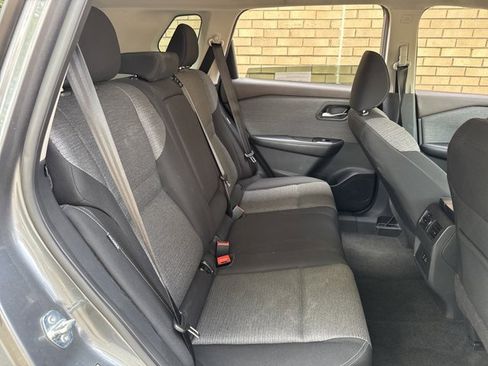 Used 2023 Nissan Rogue SV image 26