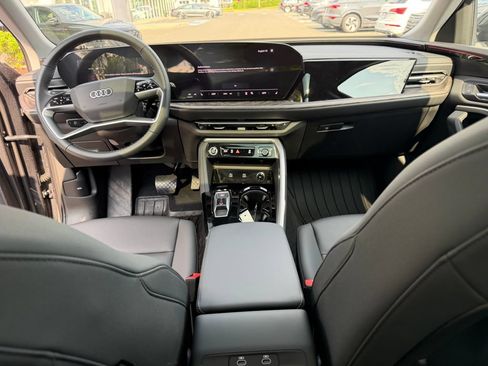 Used 2025 Audi Q5 Premium w/ Convenience Package AWD/4WD image 21
