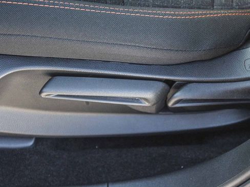 Certified 2025 Honda HR-V Sport image 22