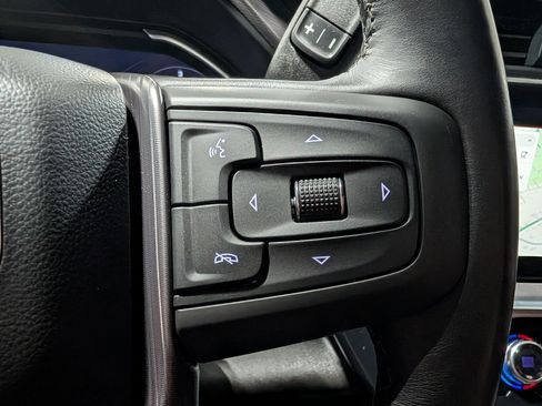 Used 2024 GMC Sierra 2500 Denali Ultimate AWD/4WD image 18
