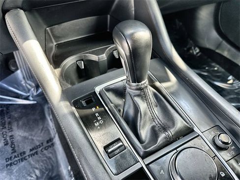 Used 2021 MAZDA MAZDA3 s image 23