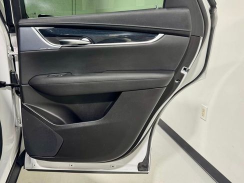 Used 2024 Cadillac XT5 Premium Luxury image 32