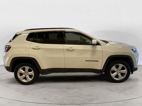 Used 2018 Jeep Compass Latitude image 6