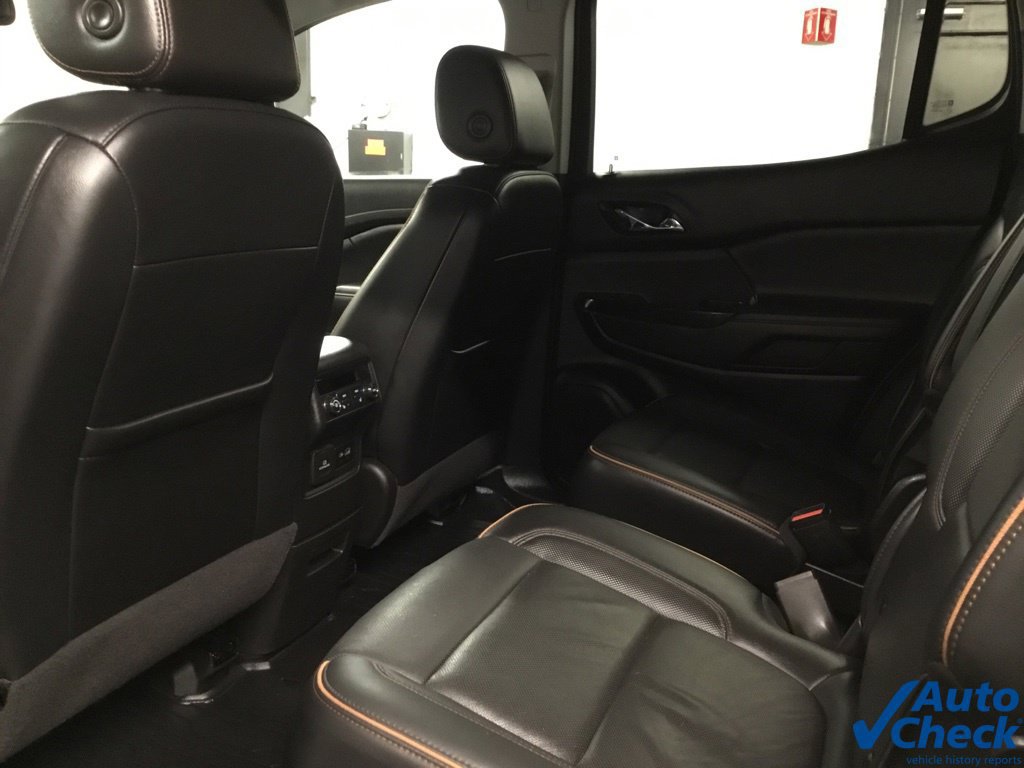 Used 2022 GMC Acadia AT4 w/ Technology Package AWD/4WD image 29