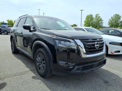 Used 2024 Nissan Pathfinder SV