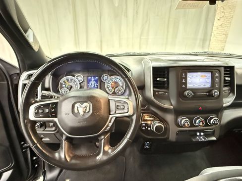 Used 2021 RAM 1500 Big Horn image 26