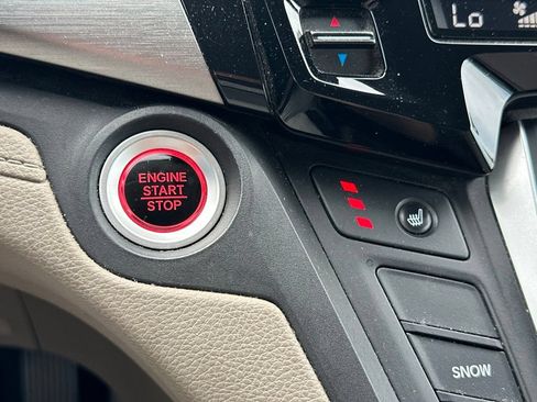 Used 2019 Honda Odyssey EX image 4