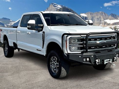 Used 2023 Ford F250 Lariat w/ Tow Technology Package image 12