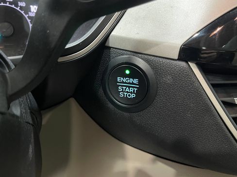 Used 2020 Ford Escape SEL FWD image 21