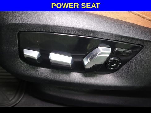 Used 2017 BMW 540i xDrive AWD/4WD image 6