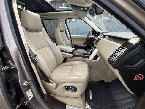 Used 2016 Land Rover Range Rover HSE image 12